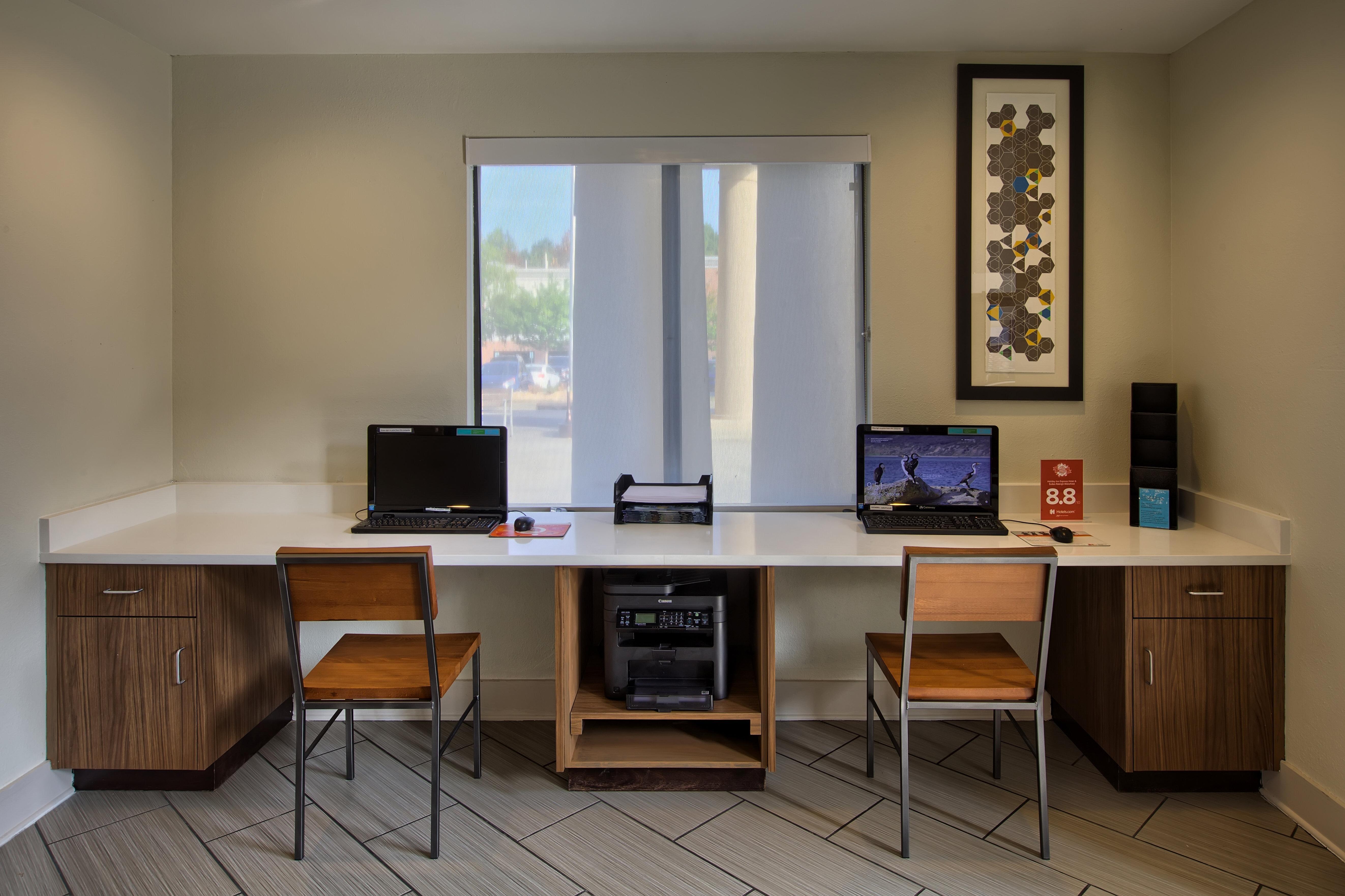 Holiday Inn Express Hotel & Suites Raleigh North - Wake Forest By Ihg Bagian luar foto