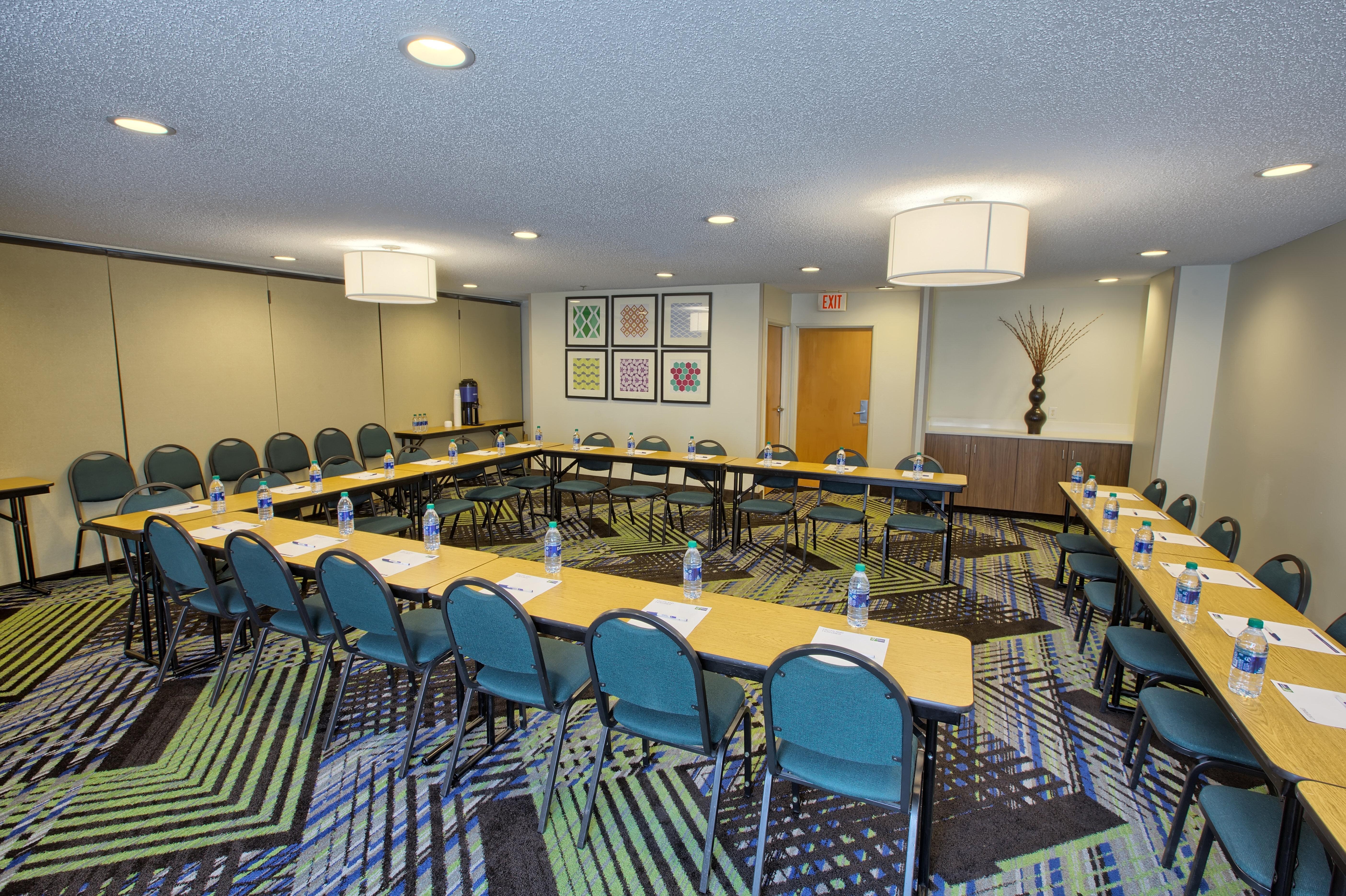 Holiday Inn Express Hotel & Suites Raleigh North - Wake Forest By Ihg Bagian luar foto