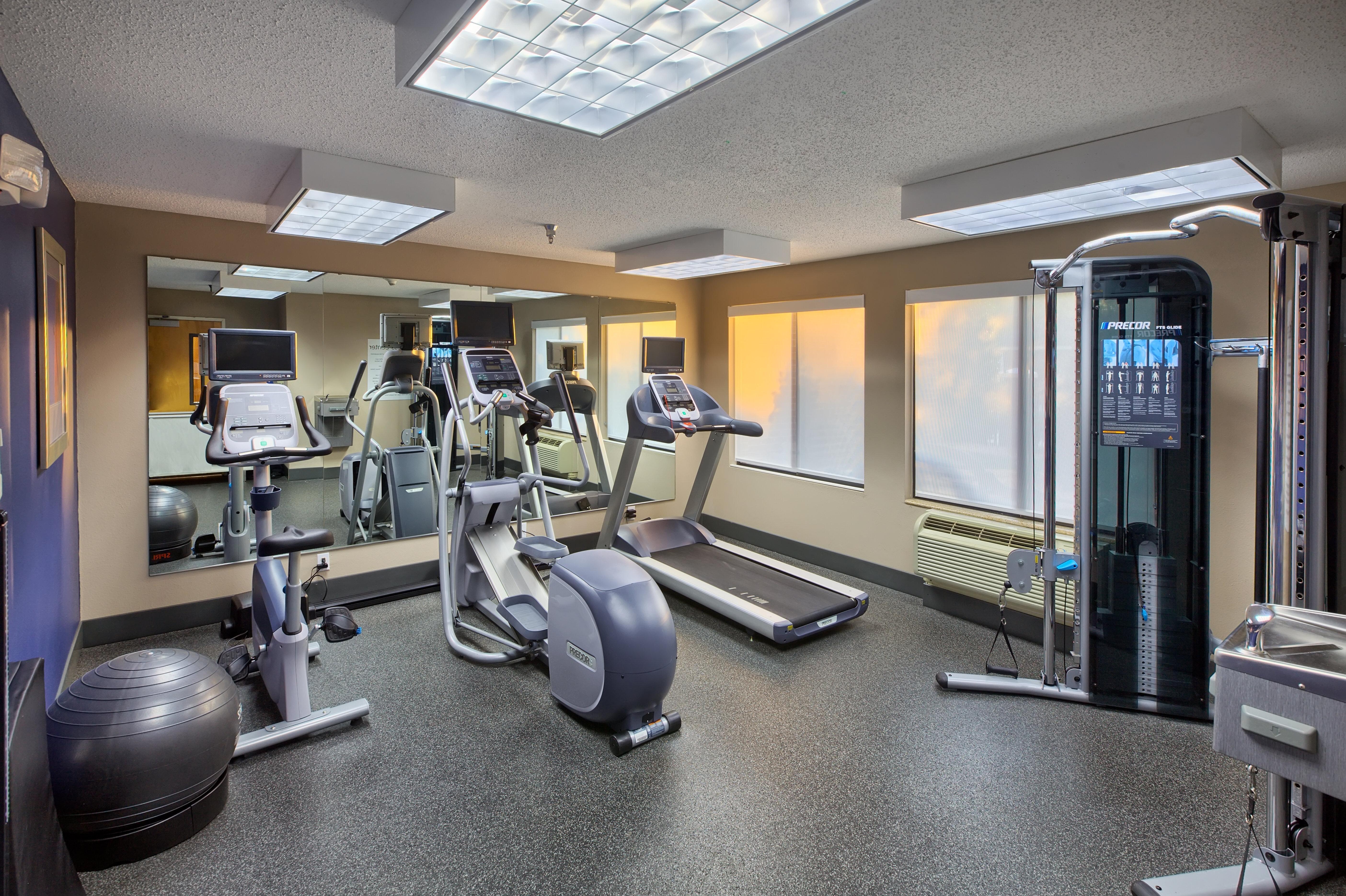 Holiday Inn Express Hotel & Suites Raleigh North - Wake Forest By Ihg Bagian luar foto
