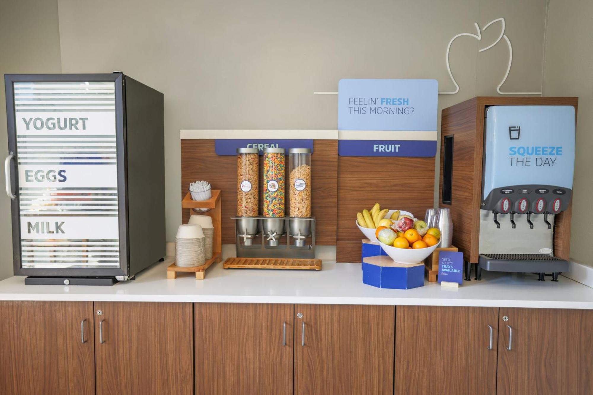 Holiday Inn Express Hotel & Suites Raleigh North - Wake Forest By Ihg Bagian luar foto