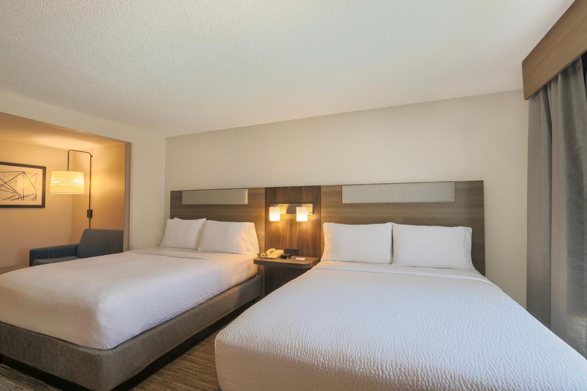 Holiday Inn Express Hotel & Suites Raleigh North - Wake Forest By Ihg Bagian luar foto