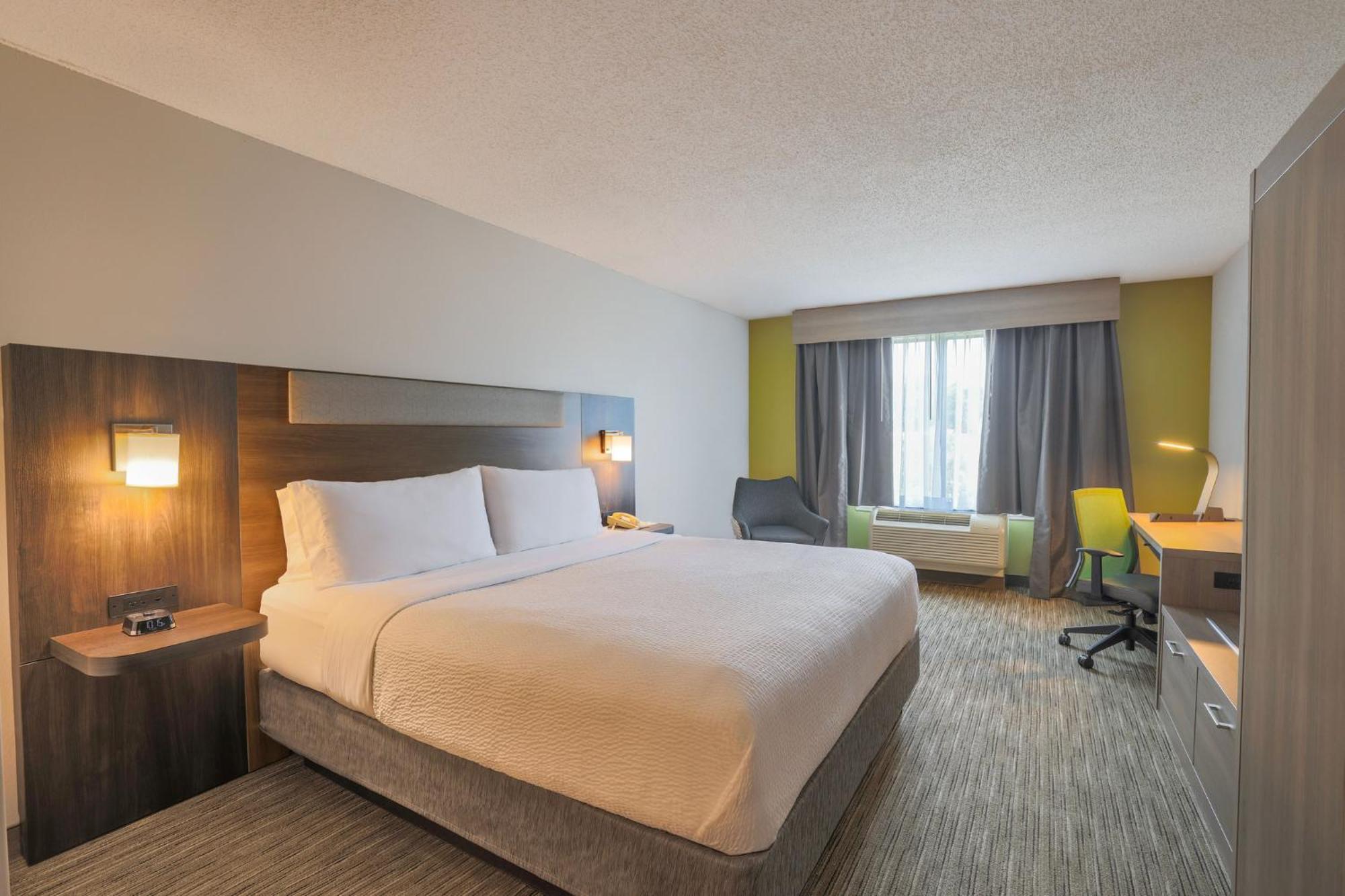 Holiday Inn Express Hotel & Suites Raleigh North - Wake Forest By Ihg Bagian luar foto