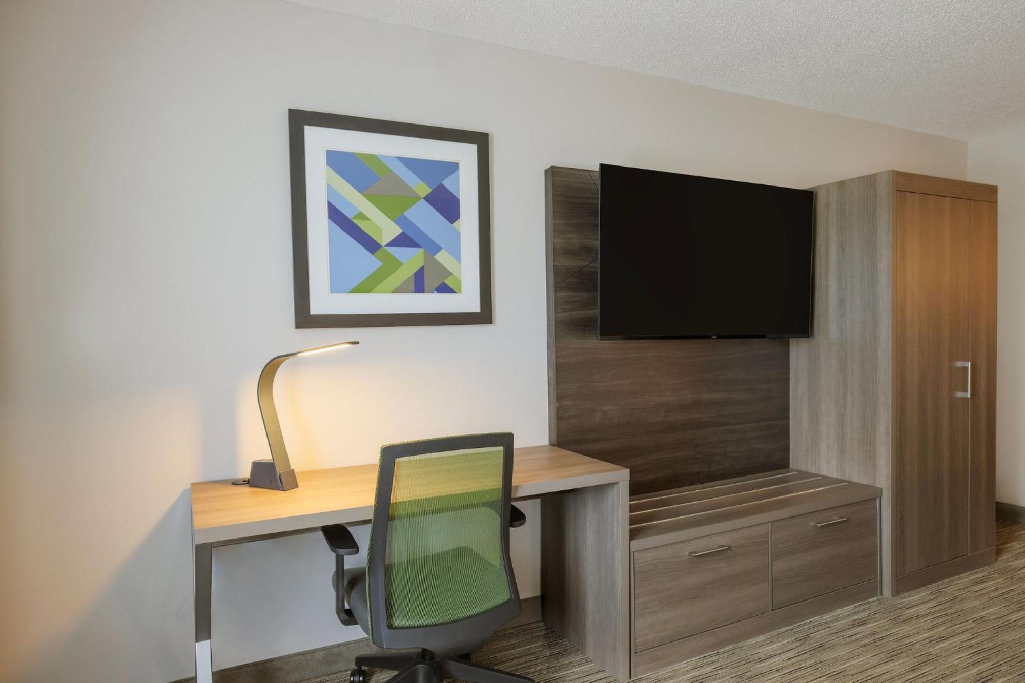 Holiday Inn Express Hotel & Suites Raleigh North - Wake Forest By Ihg Bagian luar foto