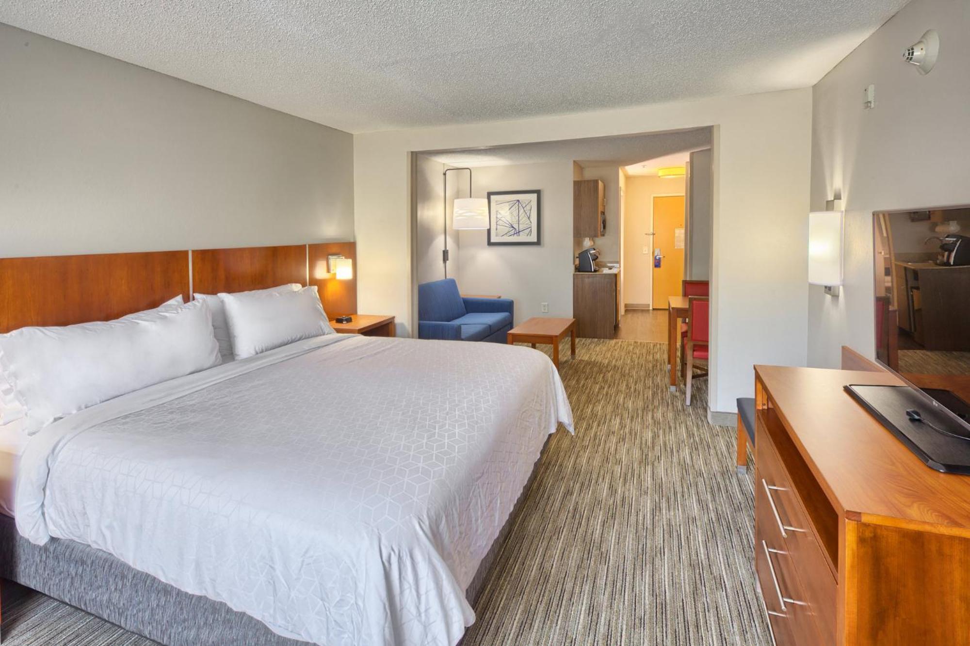 Holiday Inn Express Hotel & Suites Raleigh North - Wake Forest By Ihg Bagian luar foto