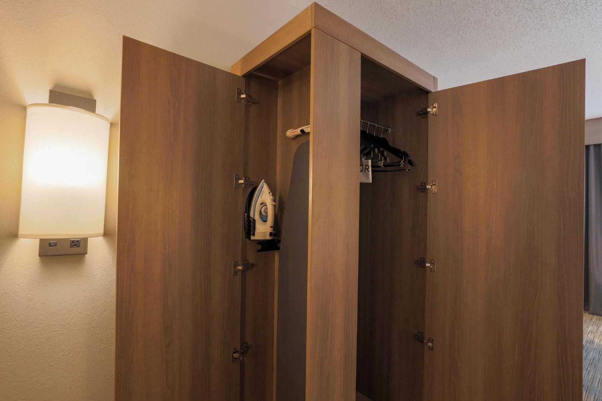 Holiday Inn Express Hotel & Suites Raleigh North - Wake Forest By Ihg Bagian luar foto