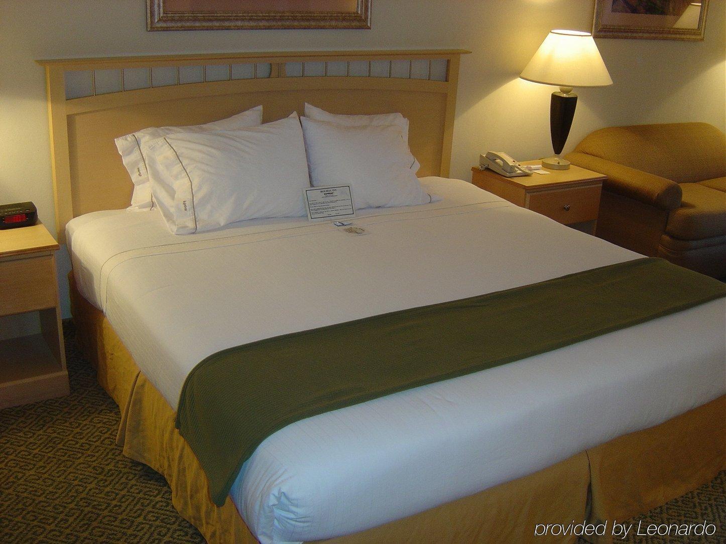 Holiday Inn Express Hotel & Suites Raleigh North - Wake Forest, An Ihg Hotel Ruang foto